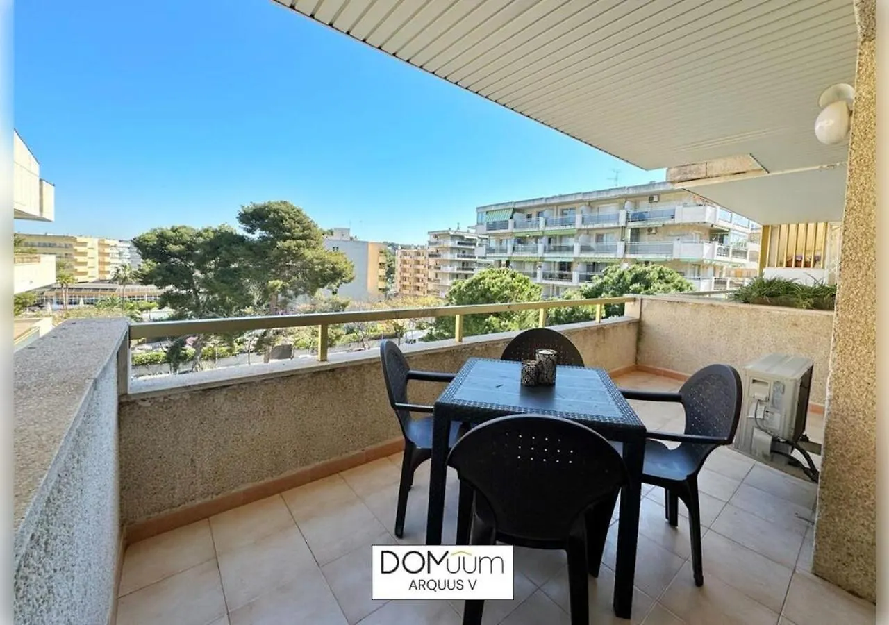 Domuum Holidays - Arquus V Salou Spain